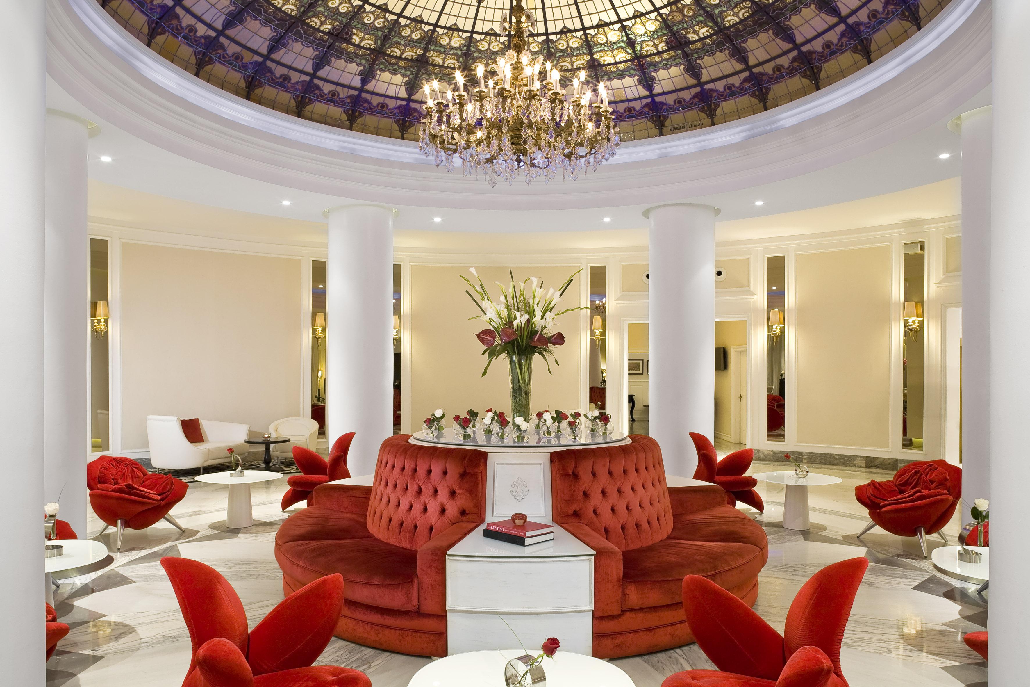 فندق كولون جران ميليا إشبيلية المظهر الخارجي الصورة The lobby of the hotel