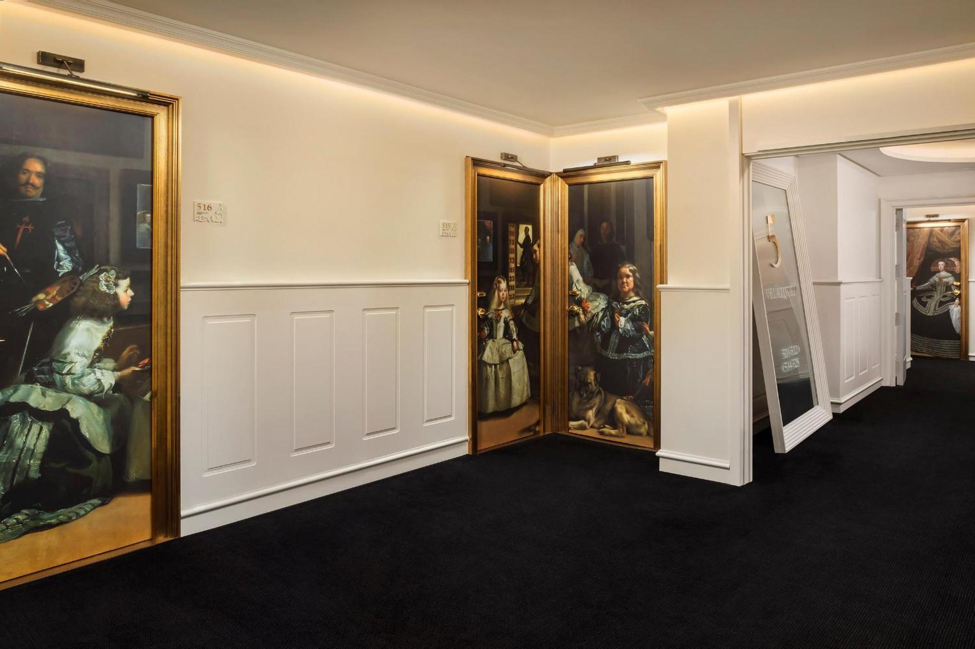 فندق كولون جران ميليا إشبيلية المظهر الخارجي الصورة The interior of the hotel